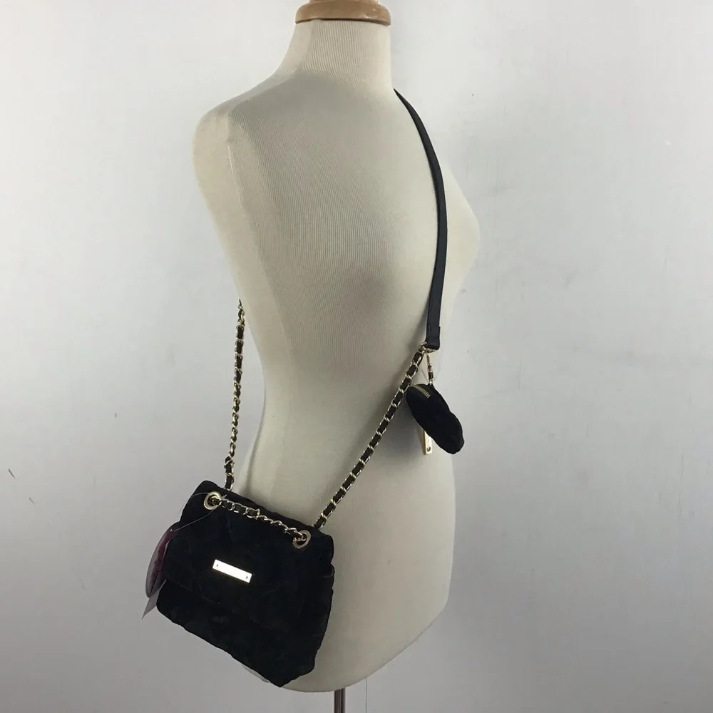 Betsey Johnson Black Velour Chain  CROSSBODY HANDBAG And Airpod ZIP POUCH NWT